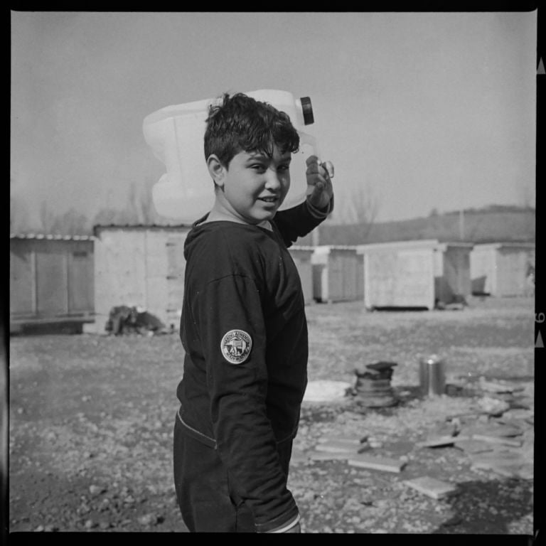 Tori Ferenc Kids of Grande Synthe 2016 1 La vita dei profughi, dal campo rifugiati francese di Grande-Synthe. Ecco gli scatti della fotografa Tori Ferenc