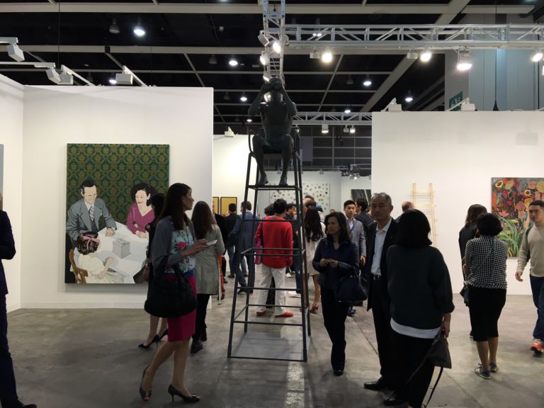 image3 Inaugura ad Hong Kong Art Basel, la sorella asiatica del colosso fieristico. 239 gallerie da tutto il mondo e dieci italiane. Tutte le foto dalla preview