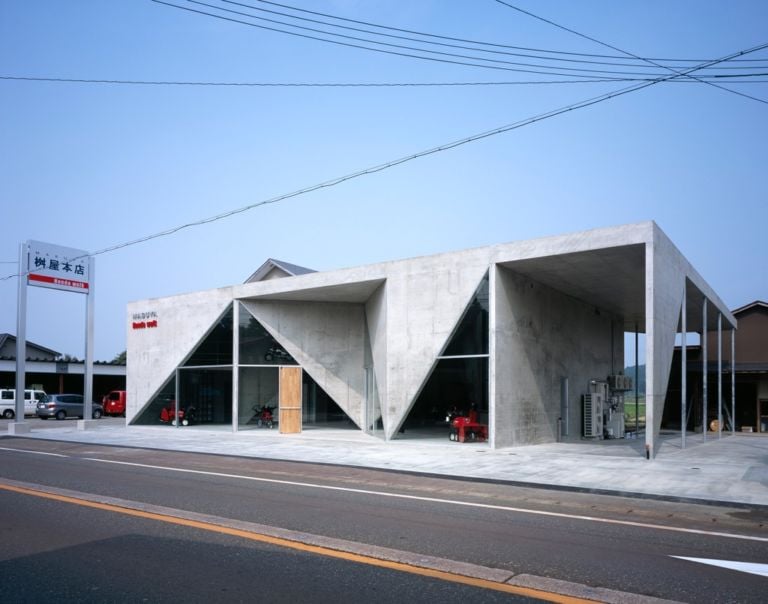 Akihisa Hirata, Showroom H Masuya, Niigata, 2006-07 - photo © Nacása & Partners Inc.