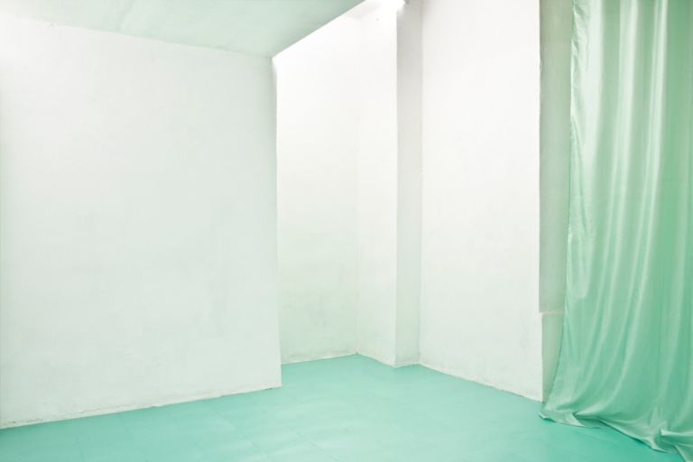 Alessandro Moroni - Garagesublime - installation view at Dimora Artica, Milano 2016