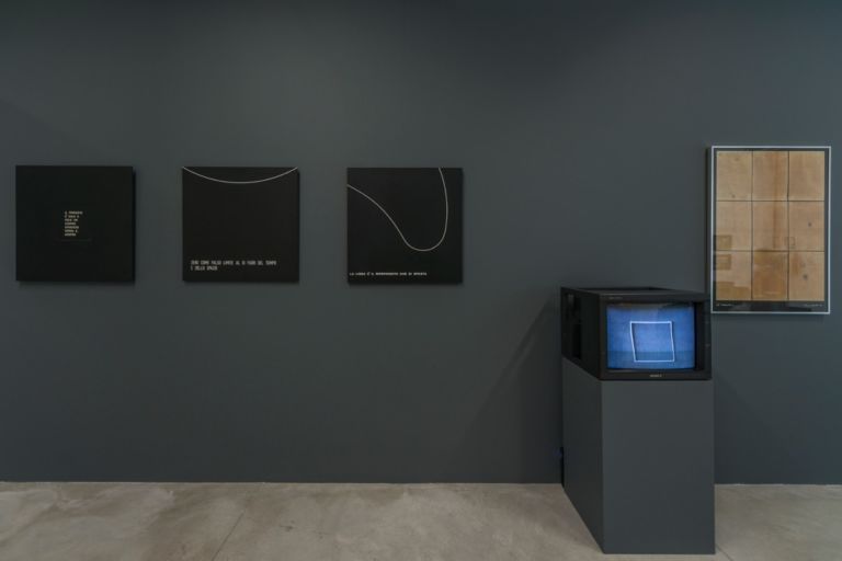 L'Inarchiviabile - veduta della mostra presso FM Centro per l'arte contemporanea, Milano 2016 - photo Paolo Emilio Sfriso