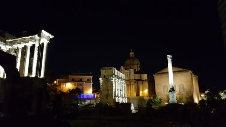 La luna al Foro Romano 6 Il Foro Romano e la nuova illuminazione firmata Acea. Così a Roma l'archeologia diventa un luogo di novità e di entusiasmo grazie al nuovo corso della Soprintendenza