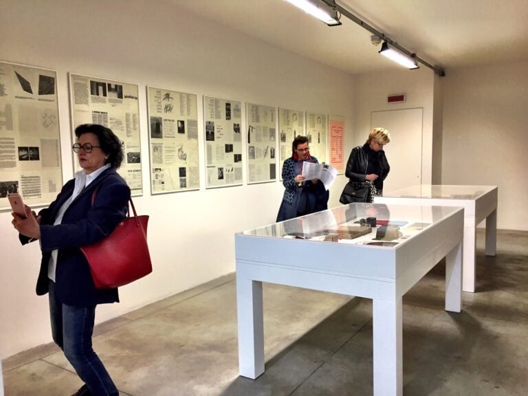 Linarchiviabile FM Centro per l’arte contemporanea Milano Milano Updates: l'eccellente mostra L'inarchiviabile segna il debutto di FM Centro per l’arte contemporanea ai Frigoriferi Milanesi. Le immagini