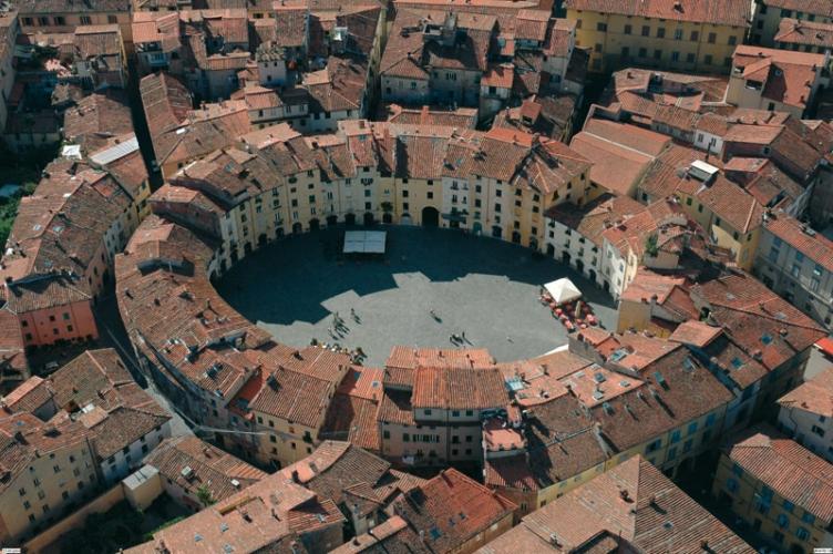 E anche la Toscana ha la sua fiera di arte contemporanea. La prima volta di Lucca Art Fair. Tutte le immagini dall’opening