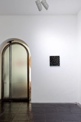 Luigi Mainolfi - Il colore della Scultura la forma della Pittura – installation view at Galleria Paola Verrengia, Salerno 2016 - photo di Ciro Fundarò