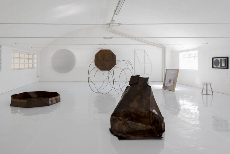 Sergio Limonta – Panorama - installation view at Riss(e)-Zentrum, Varese 2016 - photo Miriam Broggini