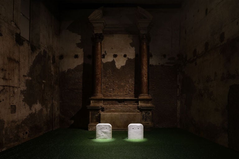 Sturtevant – Gober Partially Buried Sinks – installation view at Sant’Andrea de Scaphis, Roma 2016