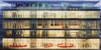 Toyo Ito, Sendai Mediatheque, Miyagi, 1995-2001 - photo © Naoya Hatakeyama