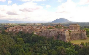 Prima edizione di Ciminiere a Civita Castellana. Un ciclo di residenze artistiche di Cantieri d’Arte nella Tuscia: inizia Cosimo Veneziano sul tema del lavoro