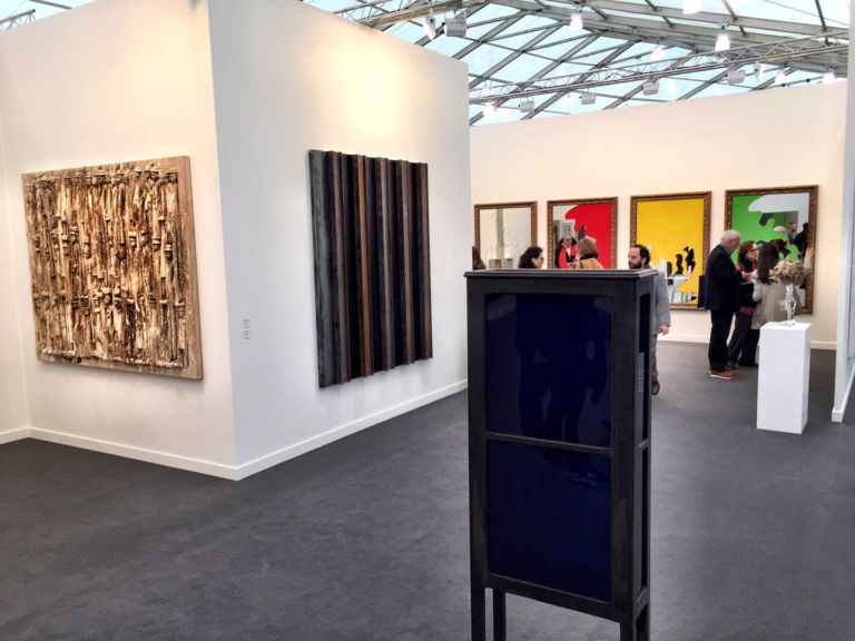 13 veduta Frieze Art Fair NY 2016 New York Updates: prima grande galleria fotografica da Frieze. Una fiera senza sussulti: galleristi prudenti e stand spesso noiosi