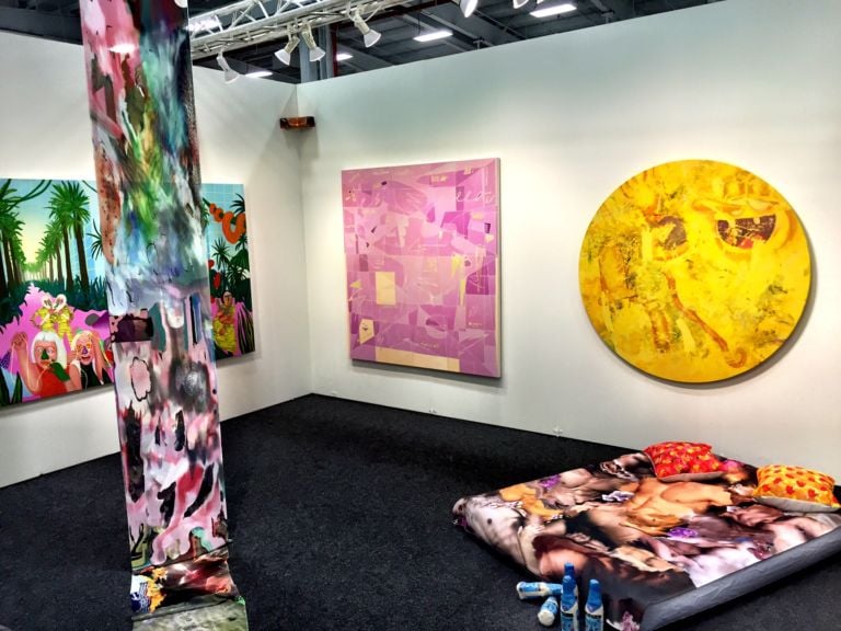 4 Nada Art Fair NY New York Updates: quinta edizione per la fiera NADA. Ecco le foto: meglio degli anni passati, ma anni luce dall'edizione di Miami