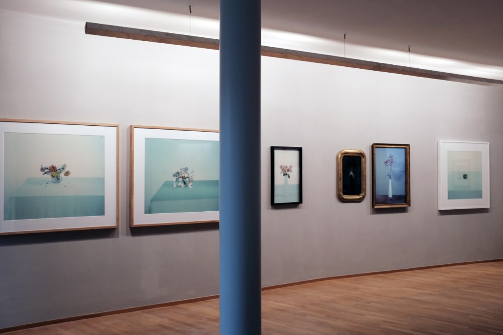 A Merano inaugura 00A, nuovo spazio dedicato alla fotografia. In anteprima le immagini della galleria con i calchi proteiformi di Christian Martinelli