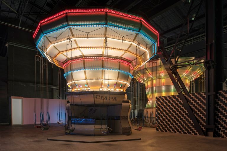 Carsten Höller – Doubt - installation view at Pirelli HangarBicocca, Milano 2016 - courtesy of the artist and Pirelli HangarBicocca, Milano photo © Attilio Maranzano