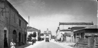 Documentazione ANAS ante 1949. La Via Emilia, Atelier Vasari Roma, Emilia Romagna 1948-49 - Courtesy CSAC Università di Parm--Sezione Fotografia