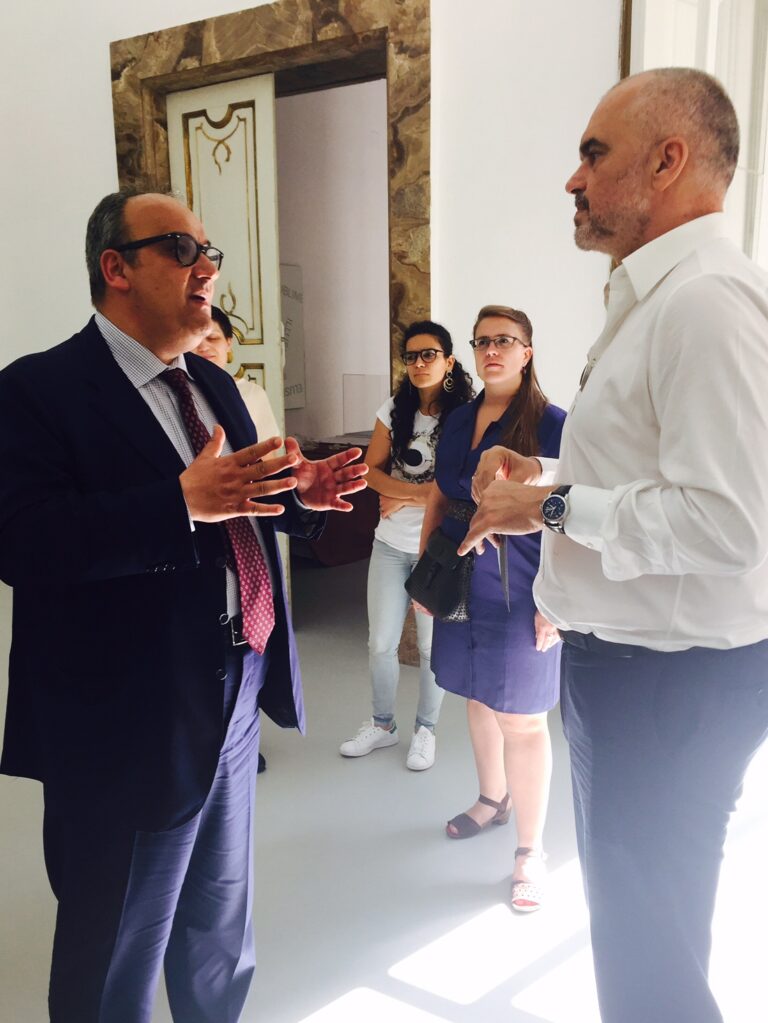 Edi Rama galleria Alfonso Artiaco Napoli 05 Alla galleria Artiaco di Napoli la prima mostra personale in Italia di Edi Rama, il premier dell'Albania