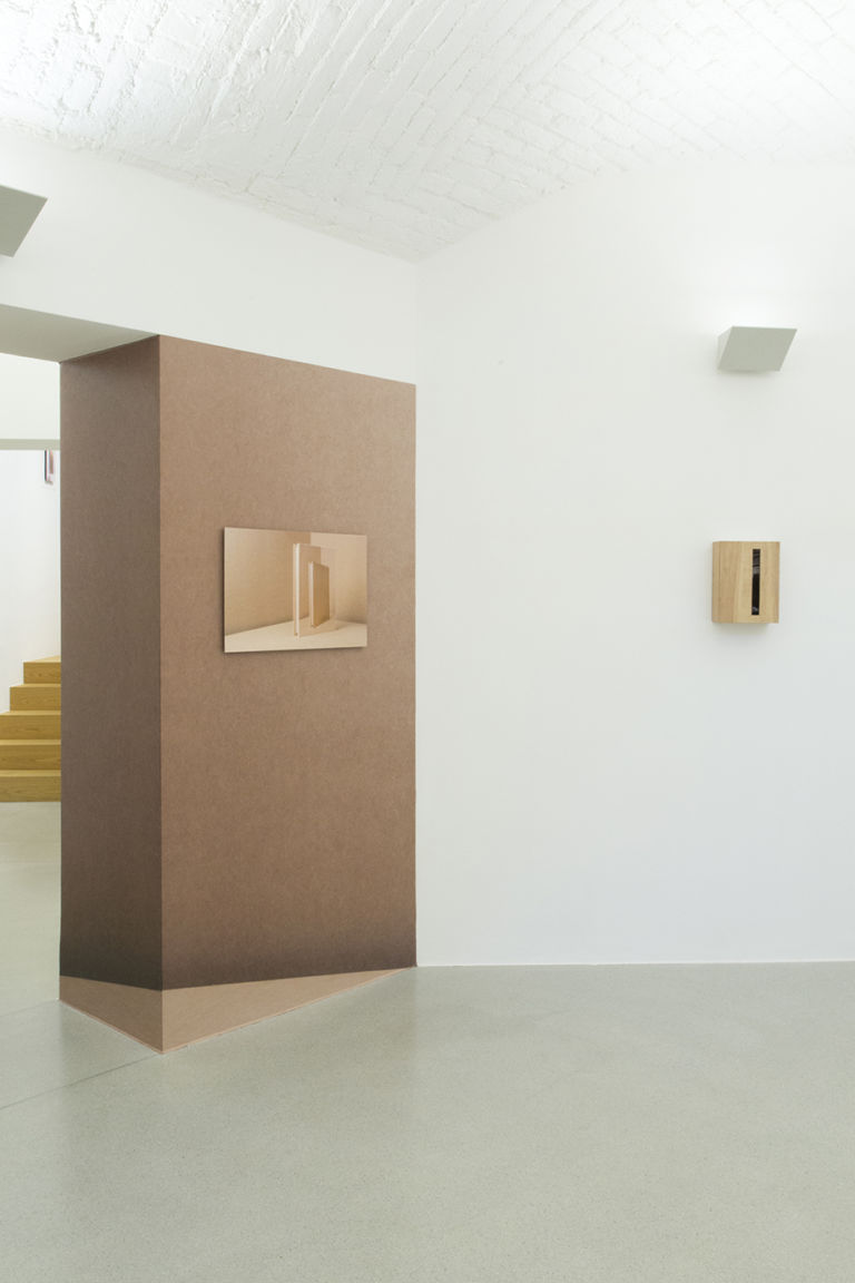 Lorenzo Vitturi – Droste Effect, Debris and Other Problems – installation view at Viasaterna, Milano 2016 – photo credit Viasaterna