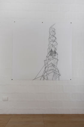 Ludovica Carbotta, take out¬1 (turm des feuers) (torre del fuoco), 2013, 150x150cm, disegno su carta, photo credit Fabio Bettin