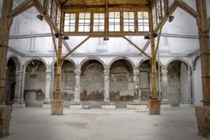 Un chiostro e un cluster. A Napoli