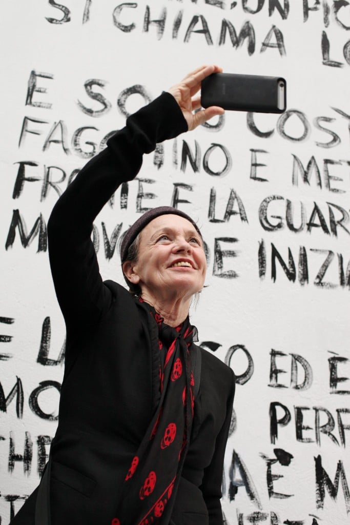 Che ci fanno Willem Dafoe e Jimmy Durham a Napoli? Ecco chiccera alla faraonica inaugurazione del progetto Made in Cloister: con la prima mostra italiana di Laurie Anderson