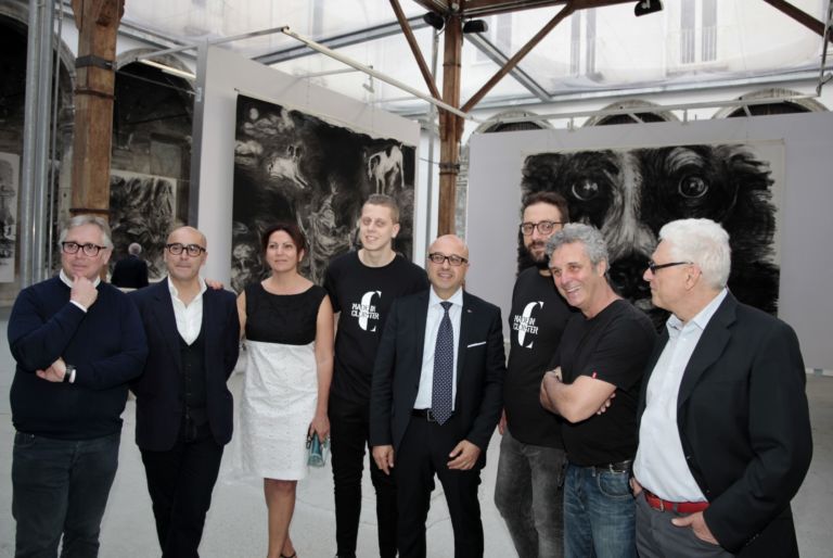 Made in Cloister Napoli foto Francesco Begonja 06 Che ci fanno Willem Dafoe e Jimmy Durham a Napoli? Ecco chiccera alla faraonica inaugurazione del progetto Made in Cloister: con la prima mostra italiana di Laurie Anderson