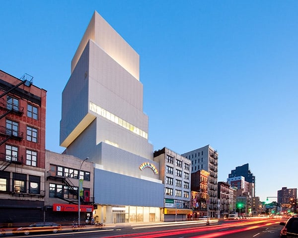 Il New Museum di New York compie 40 anni e si allarga. Grande raccolta fondi per aumentare gli spazi dell’edificio progettato da Sanaa sulla Bowery