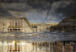 L’arte contemporanea torna a Versailles con Olafur Eliasson. Installazioni dentro e fuori la reggia per l’artista danese  