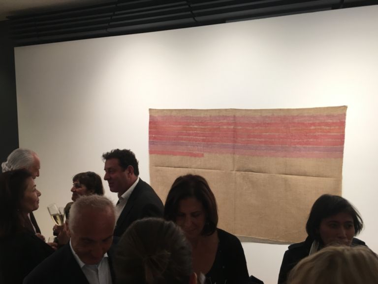 Pittura Analitica Galleria Mazzoleni Londra foto Mario Bucolo 10 Mazzoleni porta a Londra la prima mostra sulla Pittura Analitica. 14 artisti da Giorgio Griffa a Claudio Verna. Ecco le immagini