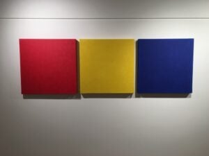 Mazzoleni porta a Londra la prima mostra sulla Pittura Analitica. 14 artisti da Giorgio Griffa a Claudio Verna. Ecco le immagini