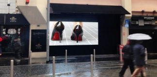 Ciriaca+Erre, Suspended Woman, ambientazione del progetto in Corso Como 15 - Milano