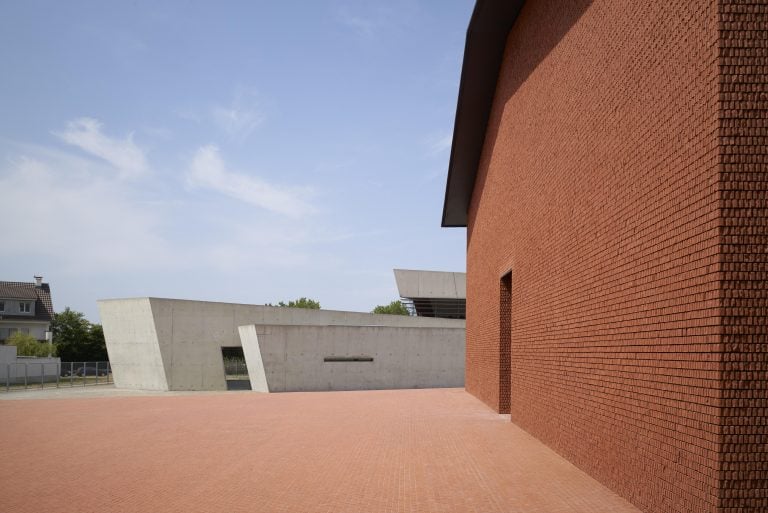 Herzog & de Meuron, Vitra Schaudepot, esterno