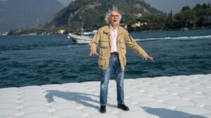 Buon compleanno Christo (e Jeanne-Claude). Incontro con l’artista sul Lago d’Iseo