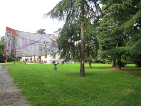 57° Premio Bice Bugatti-Giovanni Segantini - Vizio di forma - installation view at Villa Vertua, Nova Milanese 2016