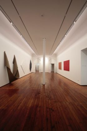 A personal view of Abstract painting and sculpture - installation view at Galleria Fumagalli, Milano 2016