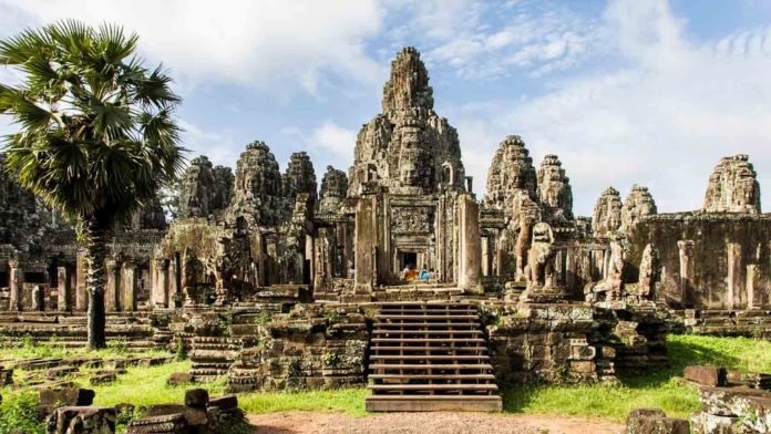 Il complesso dei templi di Angkor Wat (Cambogia)