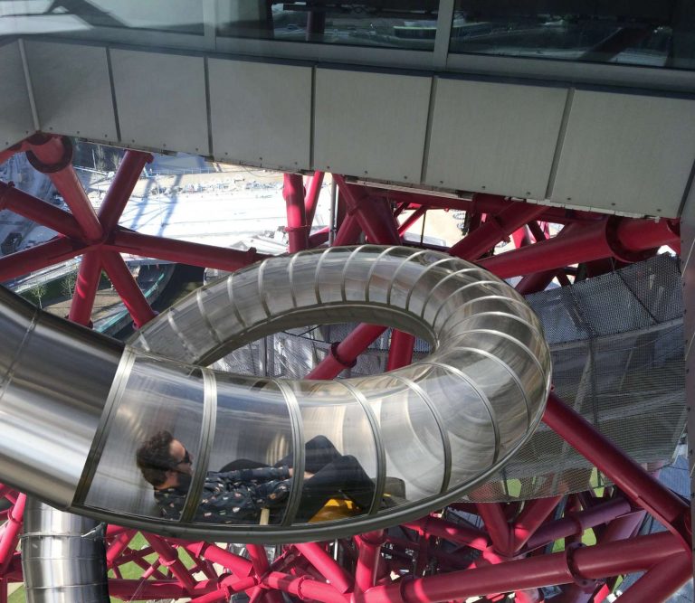 Carsten Höller ed Anish Kapoor, The Slide, Londra (foto arcelormittal orbit)