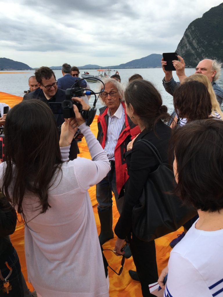 Christo, The Floating Piers, Lago d'Iseo (foto Anna Mattioli)