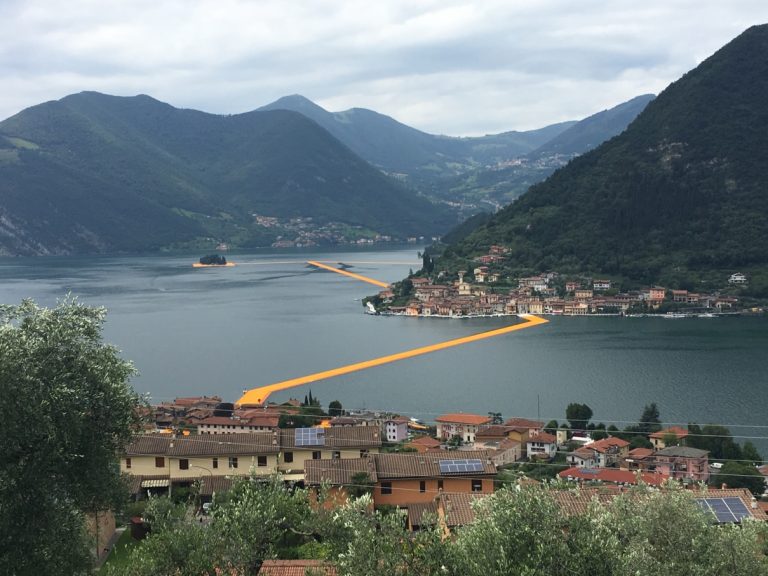 Christo, The Floating Piers, Lago d'Iseo (foto Anna Mattioli)