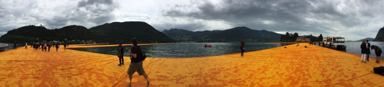 Christo, The Floating Piers, Lago d'Iseo (foto Caterina Porcellini)