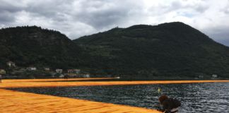 Christo, The Floating Piers, installazione sul Lago d'Iseo, foto di Anna Mattioli