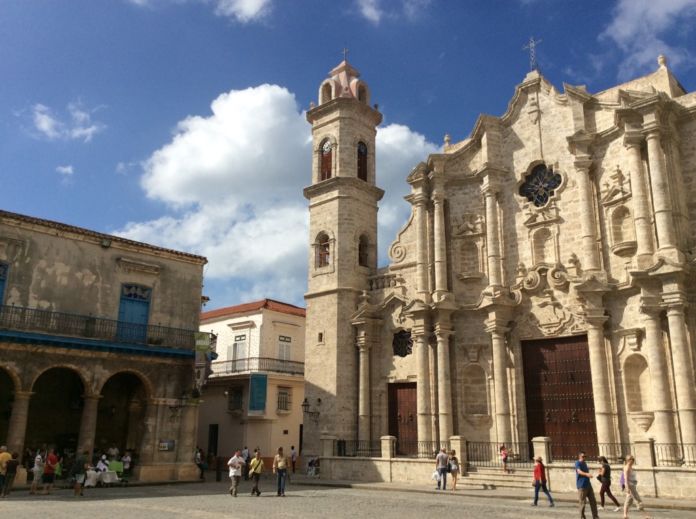 La Habana – il Centro Wifredo Lam accanto alla Cattedrale
