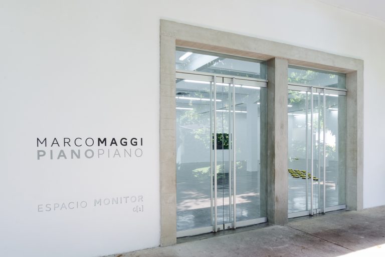 Marco Maggi, Piano Piano, 2016, exhibition view, Espacio Monitor, Caracas. Photo Walter Otto