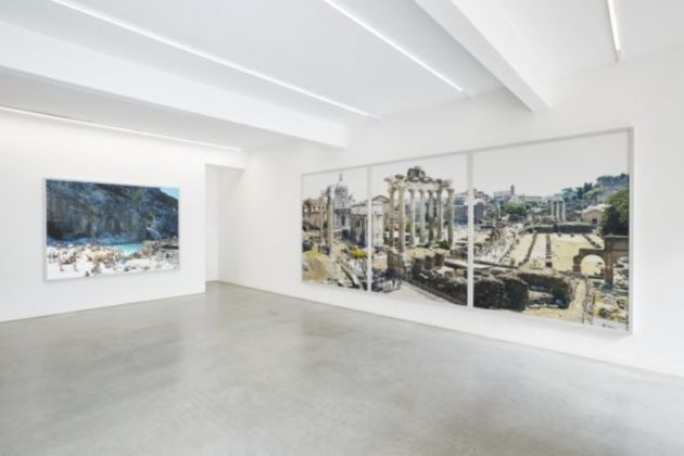 Massimo Vitali, Ronchini Gallery, Londra (foto Luke A. Walker)