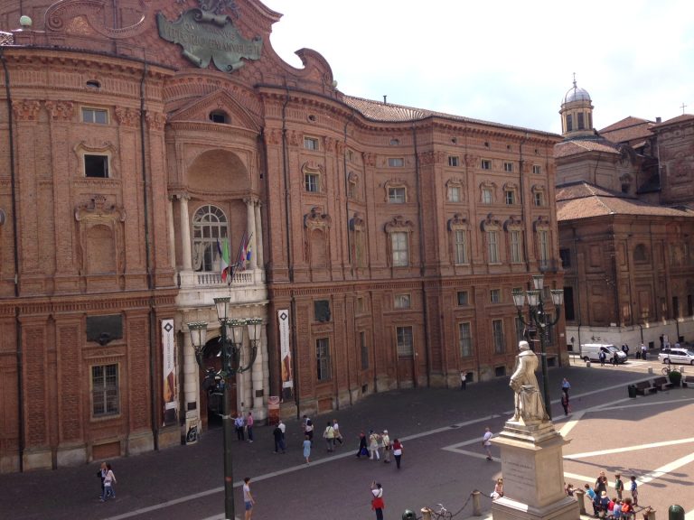 Palazzo Carignano sede del Museo del Risorgimento Torino La Galleria Franco Noero apre una seconda sede in Piazza Carignano a Torino