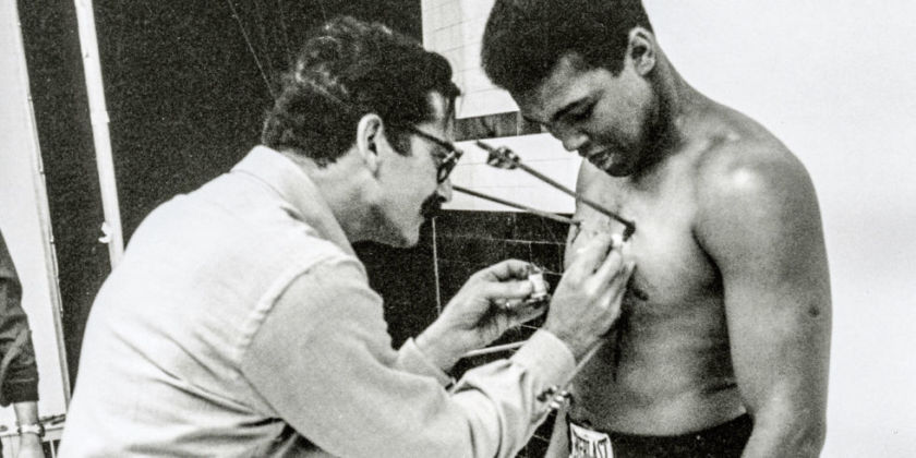 Una celebre immagine di Muhammad Ali di Carl Fischer