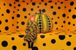 Yayoi Kusama, Kusama with Pumpkin, 2010