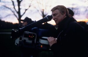 Sky Arte Updates: quattro chiacchiere con Mike Nichols. Il regista de “Il laureato” si racconta in un’intervista di repertorio con il collega Jack O’Brien