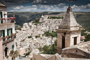 I Binari della Cultura in Sicilia. Tre percorsi turistici sui treni storici per l’estate 2016