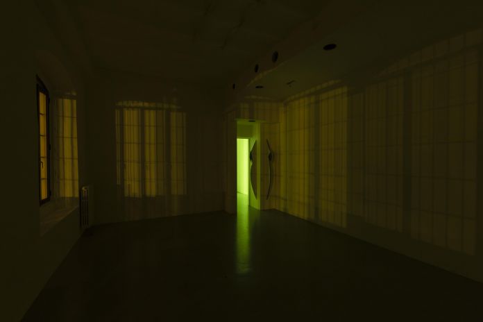 Michael E. Smith, installation view at Zero… Milano 2016, courtesy the artist e Zero... photo Roberto Marossi