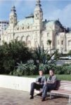 Reinhard Hassert e Francis Bacon nel Jardins du Casino di Monte-Carlo, novembre 1981 - (c) Eddy Batache - courtesy Francis Bacon MB Art Foundation - MB Art Collection