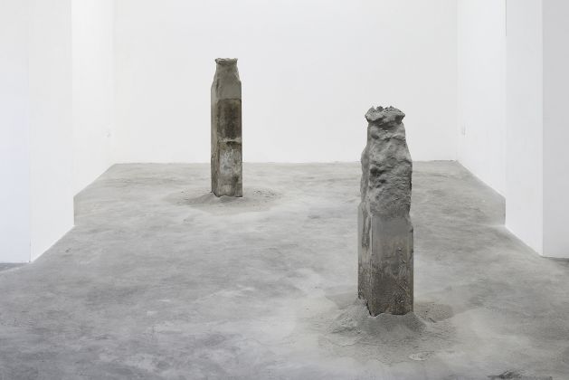 Stefano Canto - Concrete archive, installation view at Matèria Gallery, Roma 2016